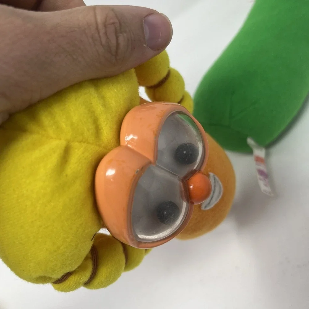 Veggie Tales Plush Googly Eyes Rattle Fisher Price Big Idea Lot (4) Bob Larry - Picture 8 of 9